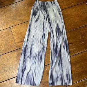 Wide leg purple comfie pants